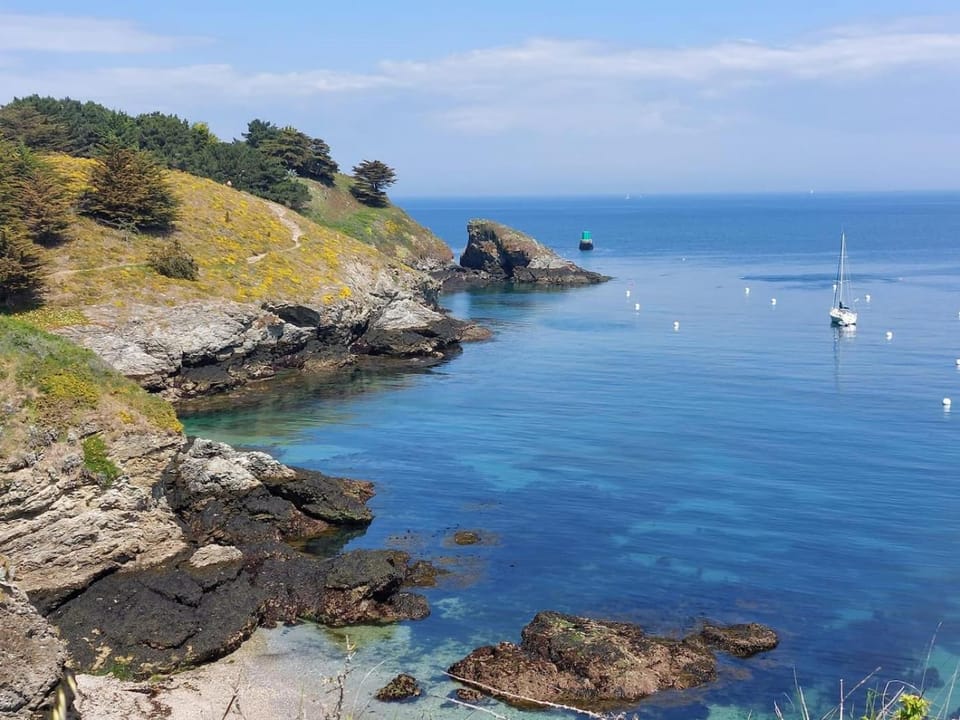 Nearby landmark, Natural landscape, Summer, Beach