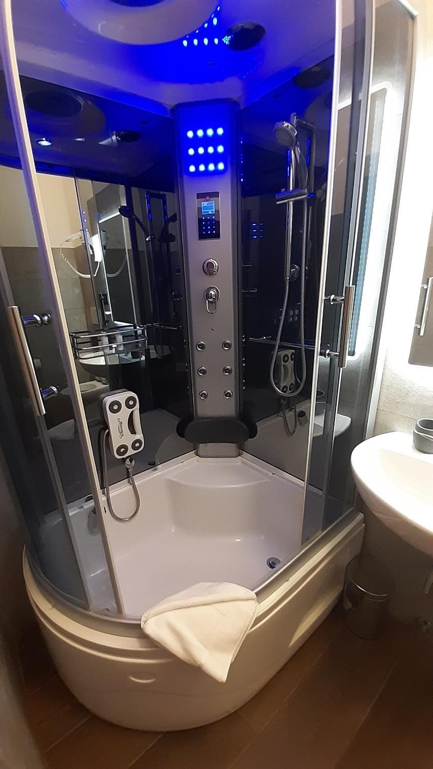 Hot Tub, Sauna, Bathroom, Bath