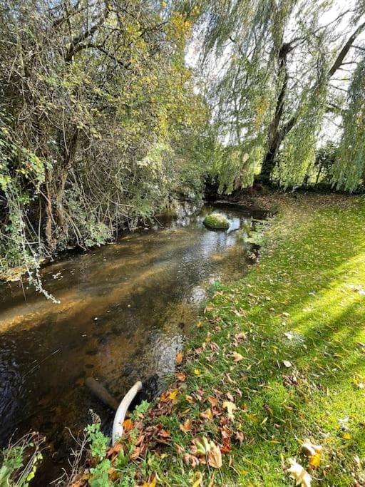 Totally Private, idyllic House with hot tub in an acre of private gardens House in Cotswold District