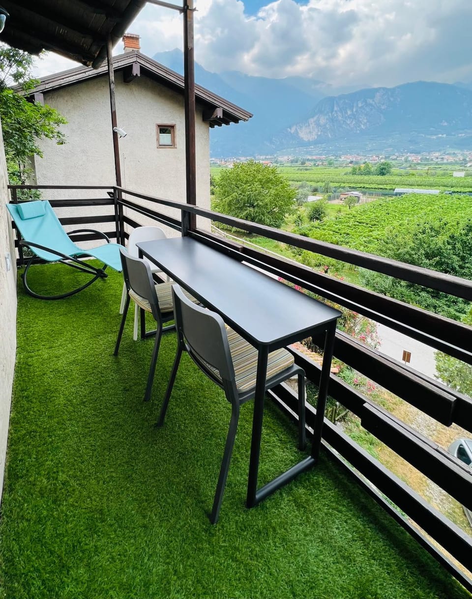 Natural landscape, View (from property/room), Balcony/Terrace, Mountain view