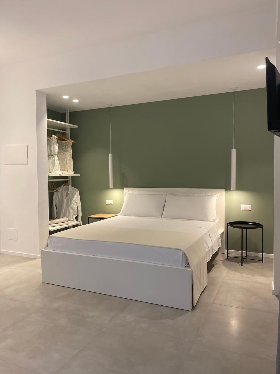 Bedroom, soundproof, wardrobe