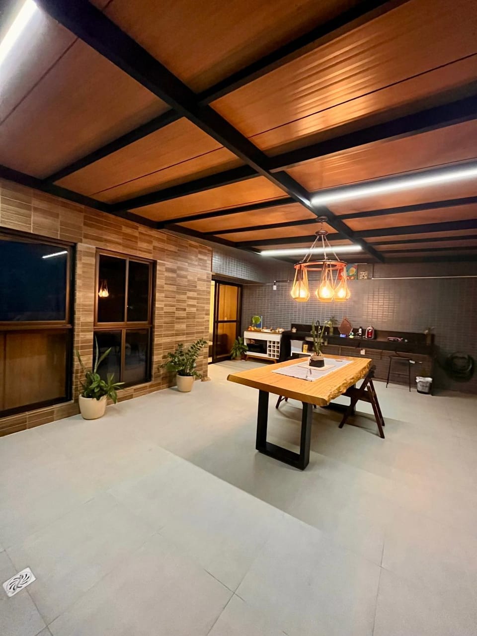 Seating area, Dining area
