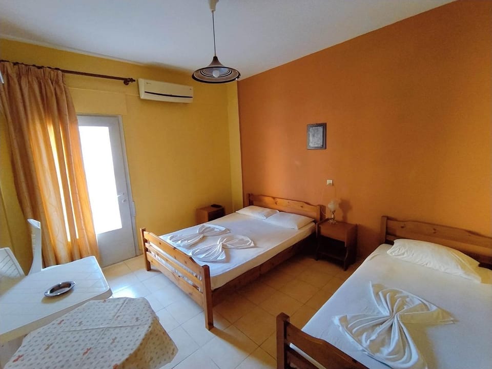 ΜΑΡΚΟΝΗΣ Hotel in Pieria, Greece