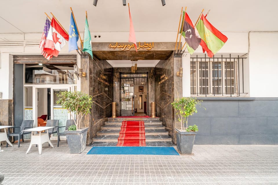 Property building, Facade/entrance, Day
