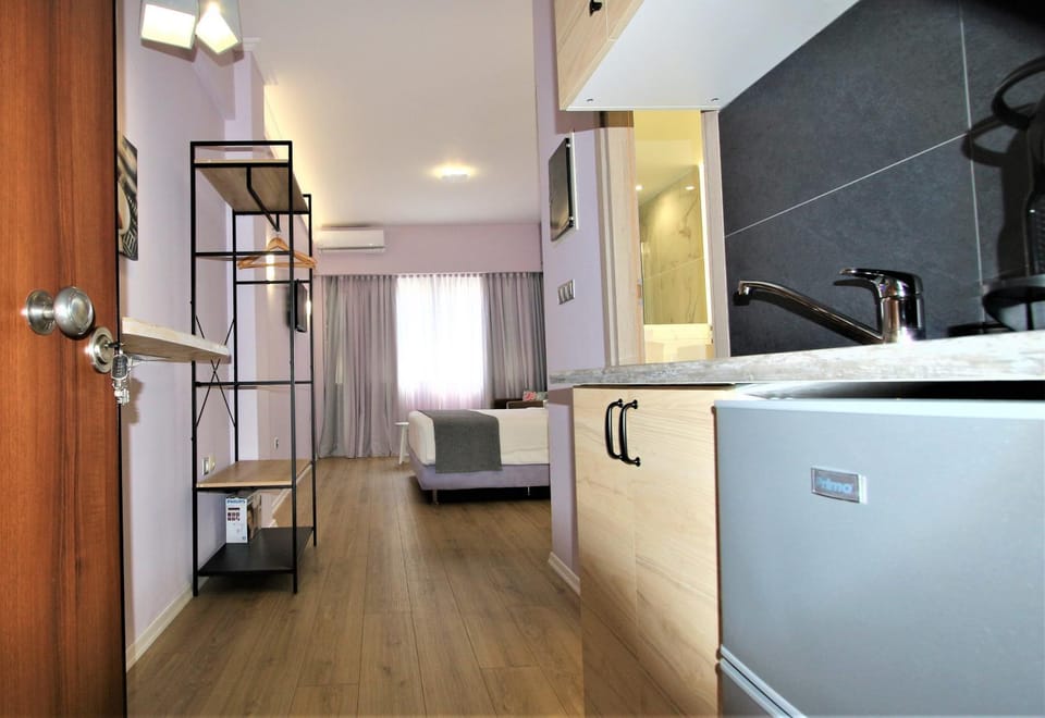 Other, Bedroom, Text overlay, kitchen