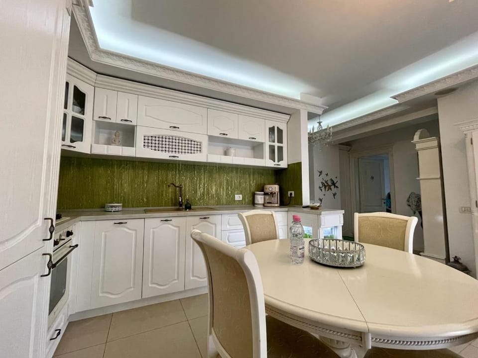 Lux apartament Apartment in Moldova