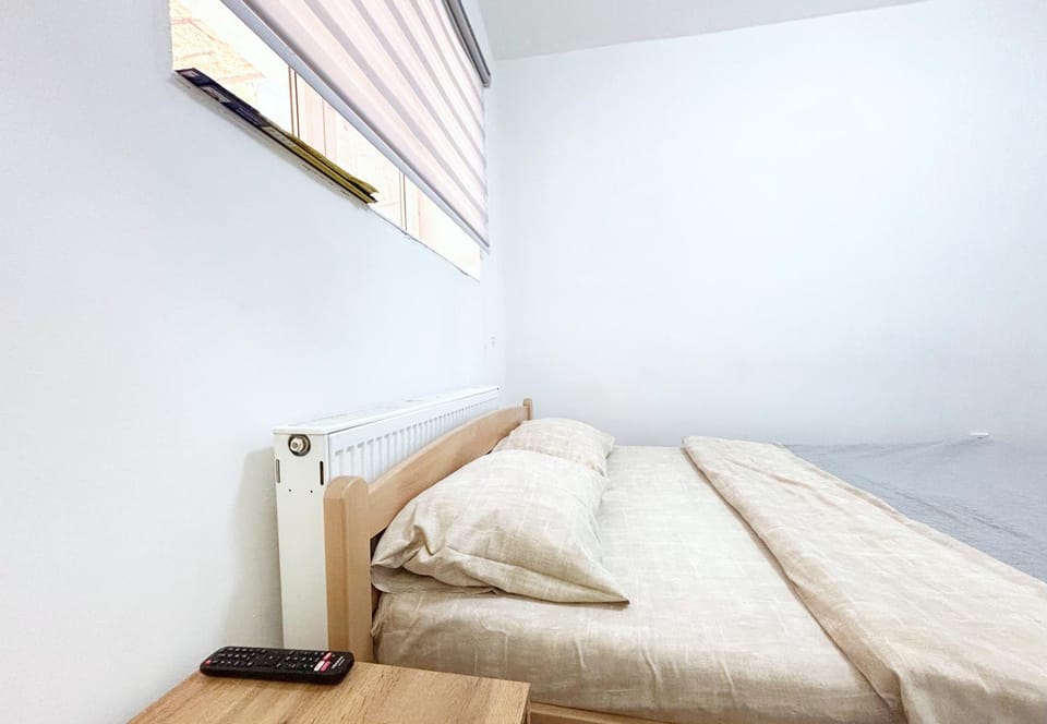 Bed, Photo of the whole room, Bedroom, heating, internet