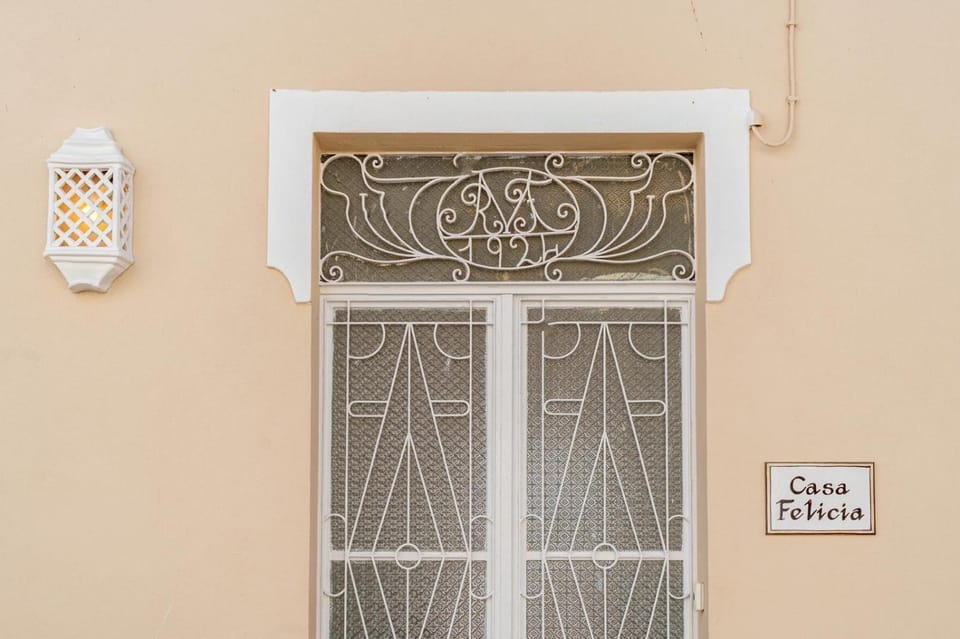 Guesthouse Casa Felicia Bed and Breakfast in Alvor