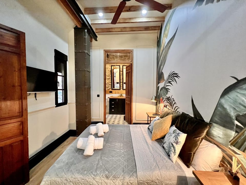 Bed, Bedroom