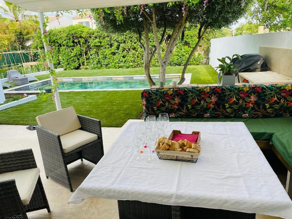 Villa Aigues Mortes, piscine, 8 personnes Villa in Aigues-Mortes