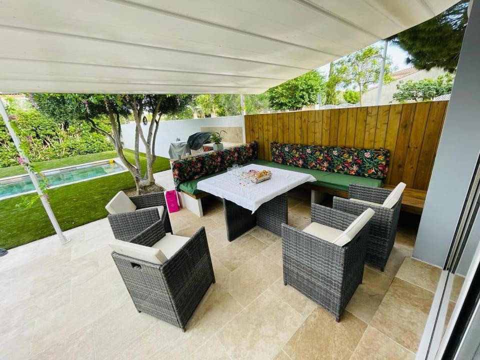 Villa Aigues Mortes, piscine, 8 personnes Villa in Aigues-Mortes