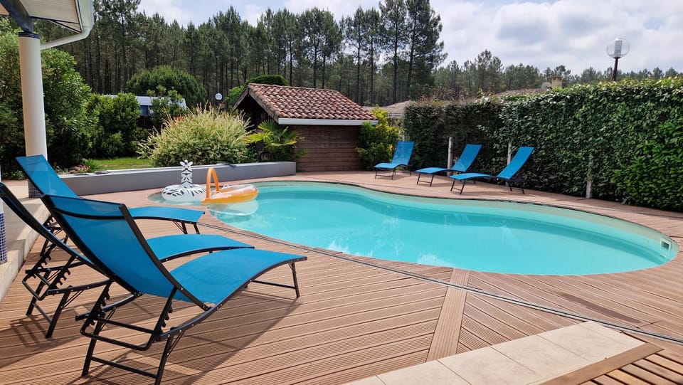 Balcony/Terrace, Garden view, Swimming pool, sunbed