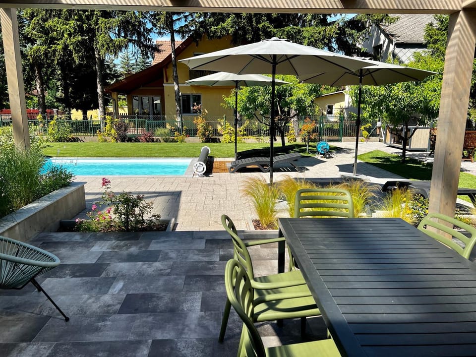 Garden, Garden, Garden view, Garden view, Swimming pool
