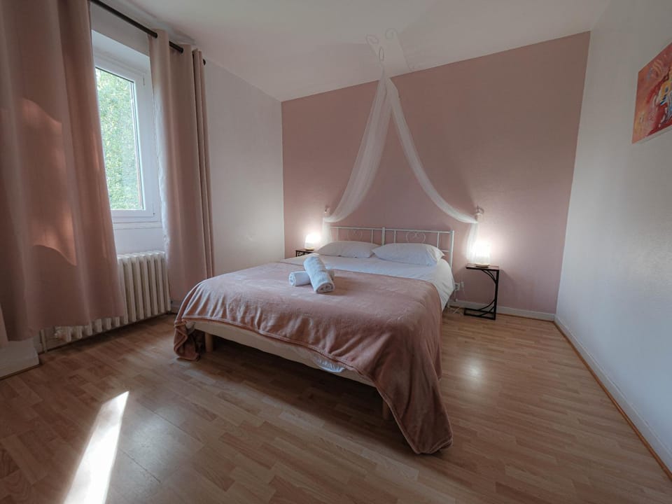 Grande maison en Périgord à 10 mn de Sarlat Villa in Occitanie