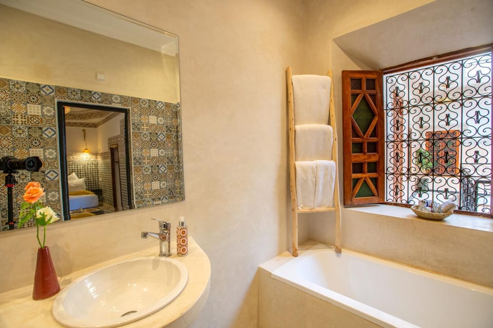 Bathroom, Bath