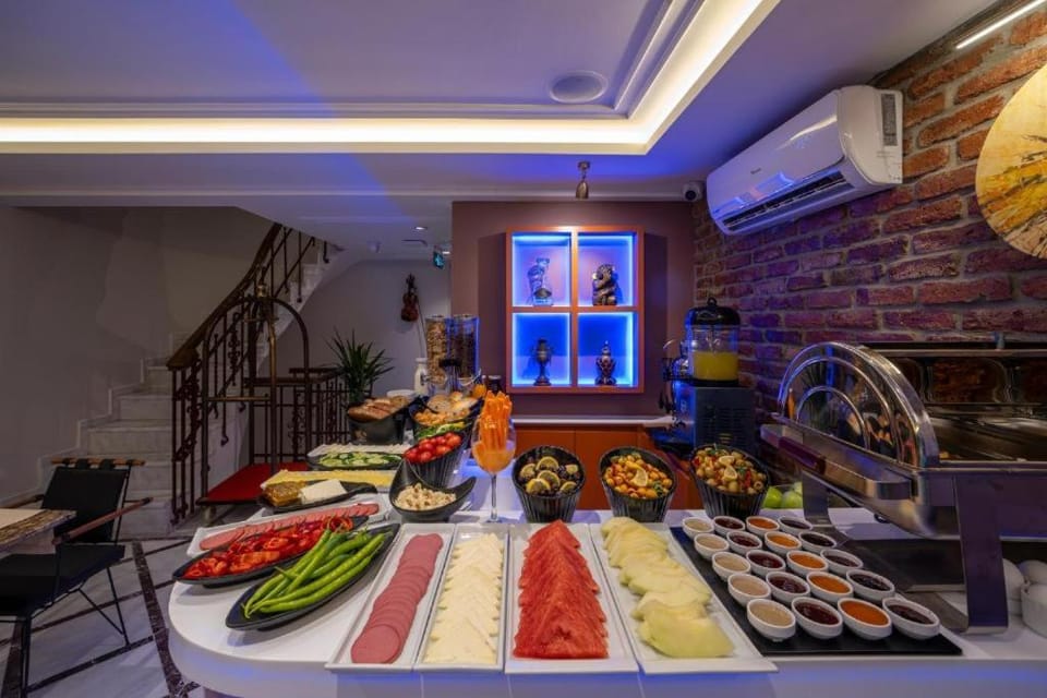Food and drinks, Food, Breakfast, Buffet breakfast