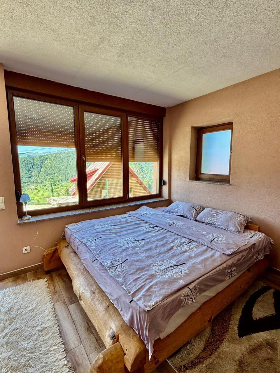 Hotel Te Liqeni Villa in Montenegro
