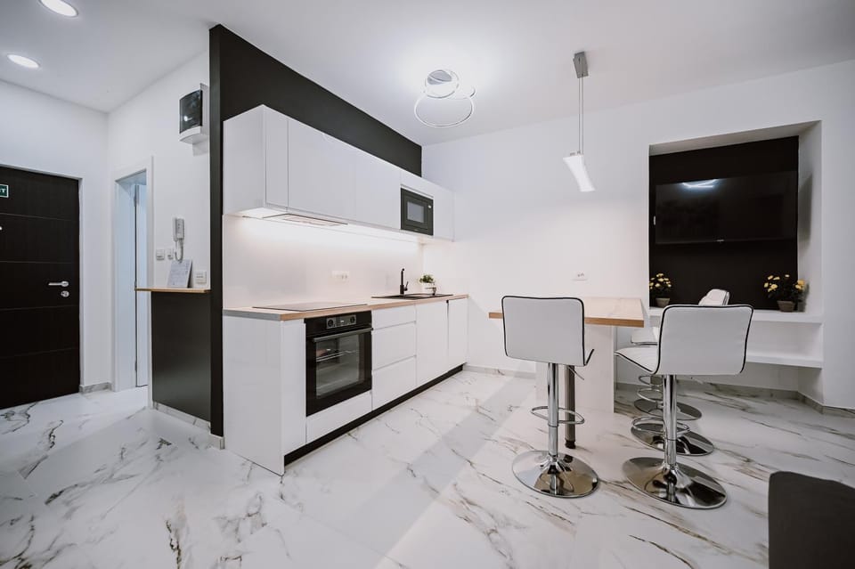 Old Square Apartment in Rijeka