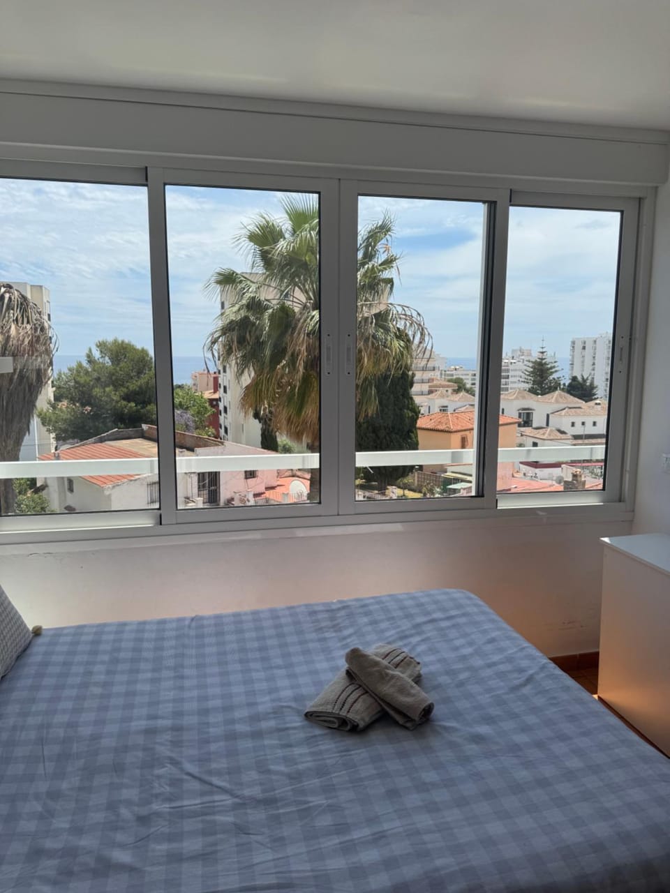 La ventana de Puerto Marina Apartment in Torremolinos