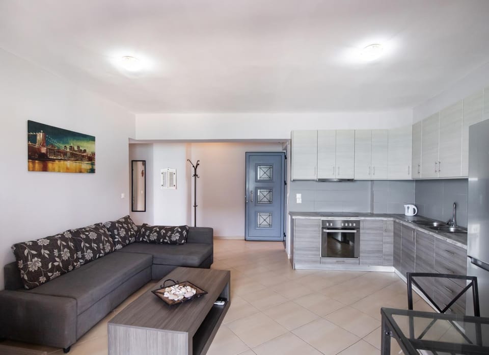 Kitchen or kitchenette, Living room