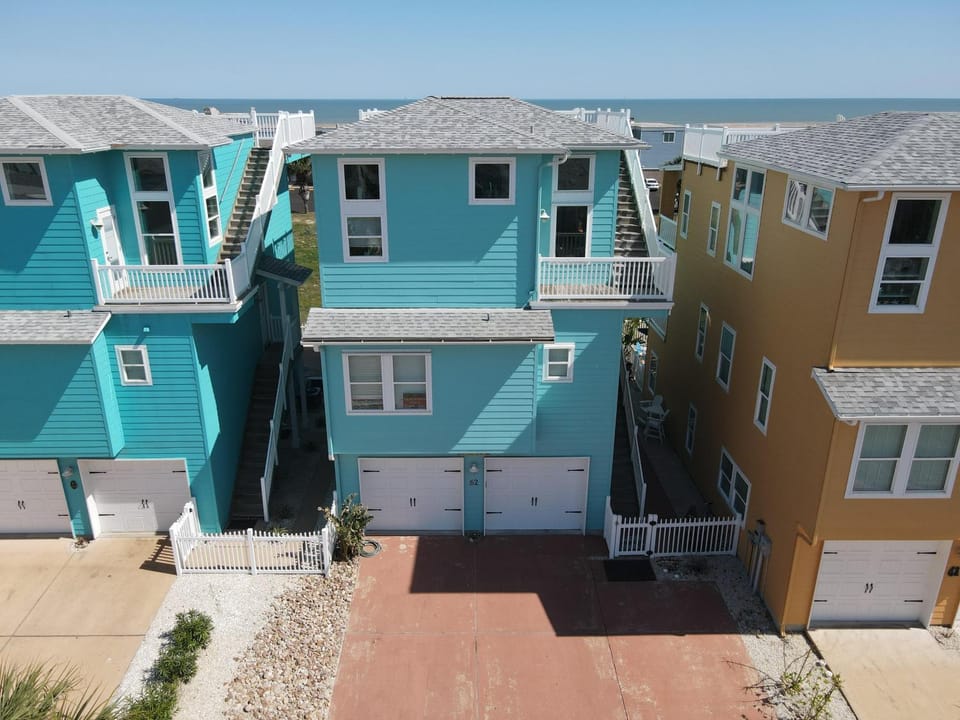 Port A Getaway with Panoramic View House in Port Aransas