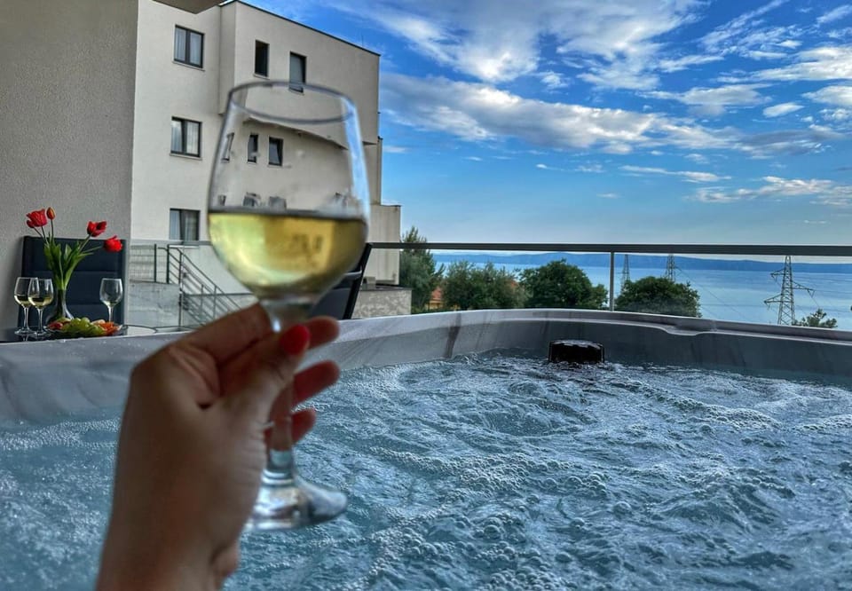 Luxury and Spa App F Apartment in Makarska