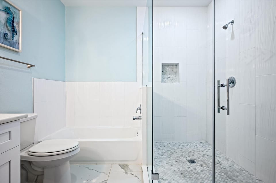 Shower, Toilet, Bathroom, Bath