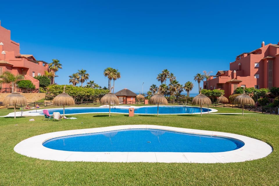 Floor plan, Swimming pool