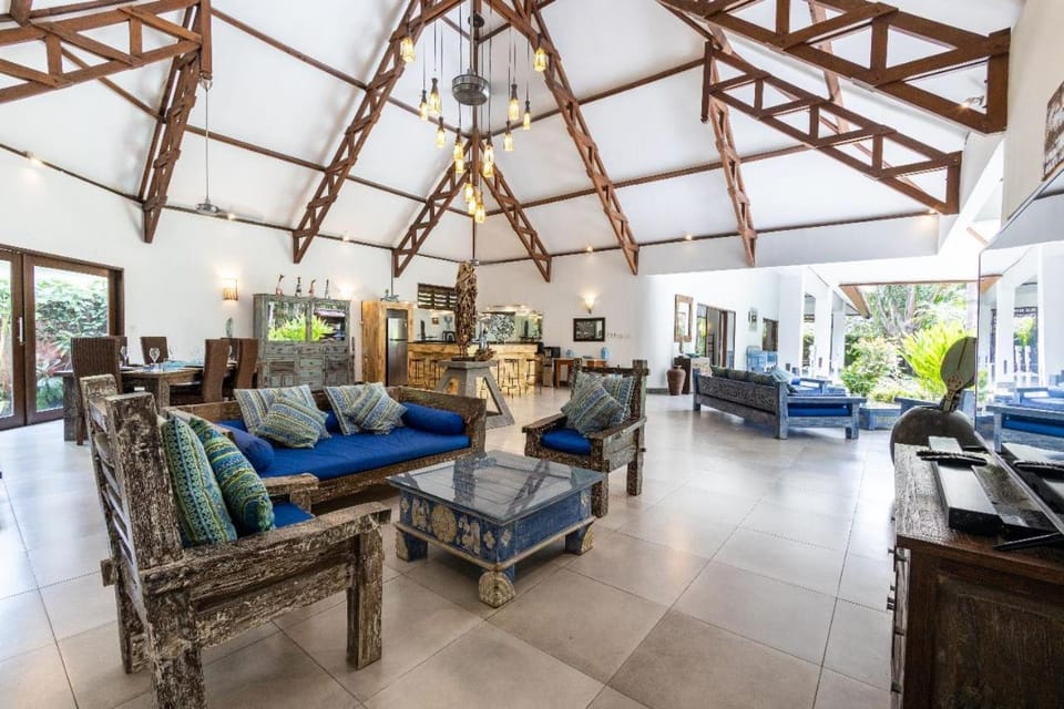 Villa Permata Umalas - Relaxing Tropical Oasis Villa in North Kuta
