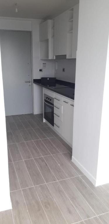 Kitchen or kitchenette, minibar, stove