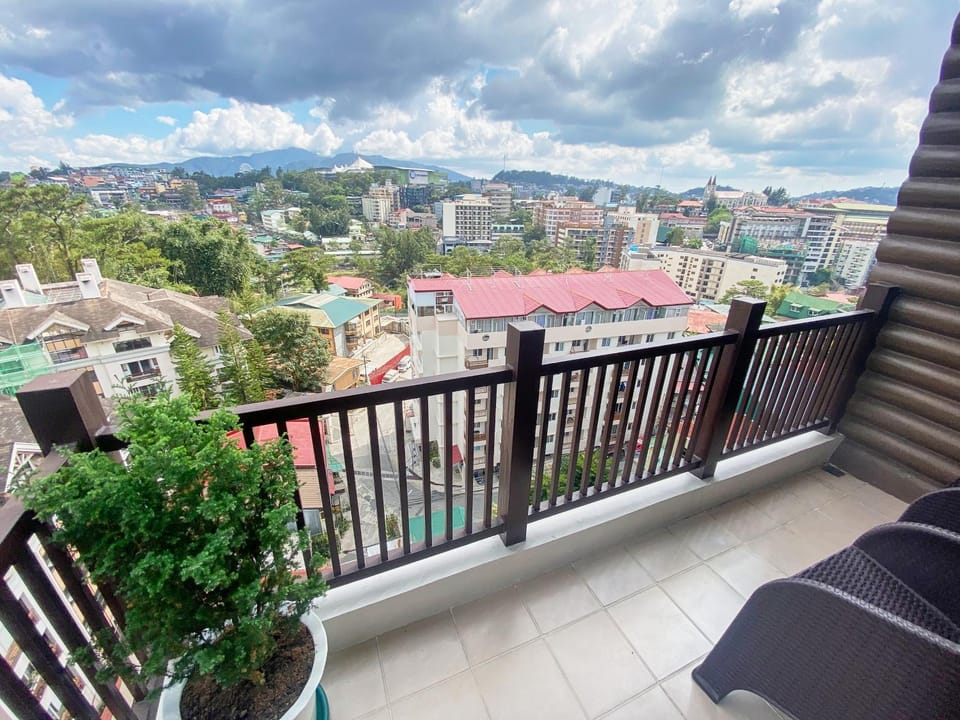 Balcony/Terrace, City view