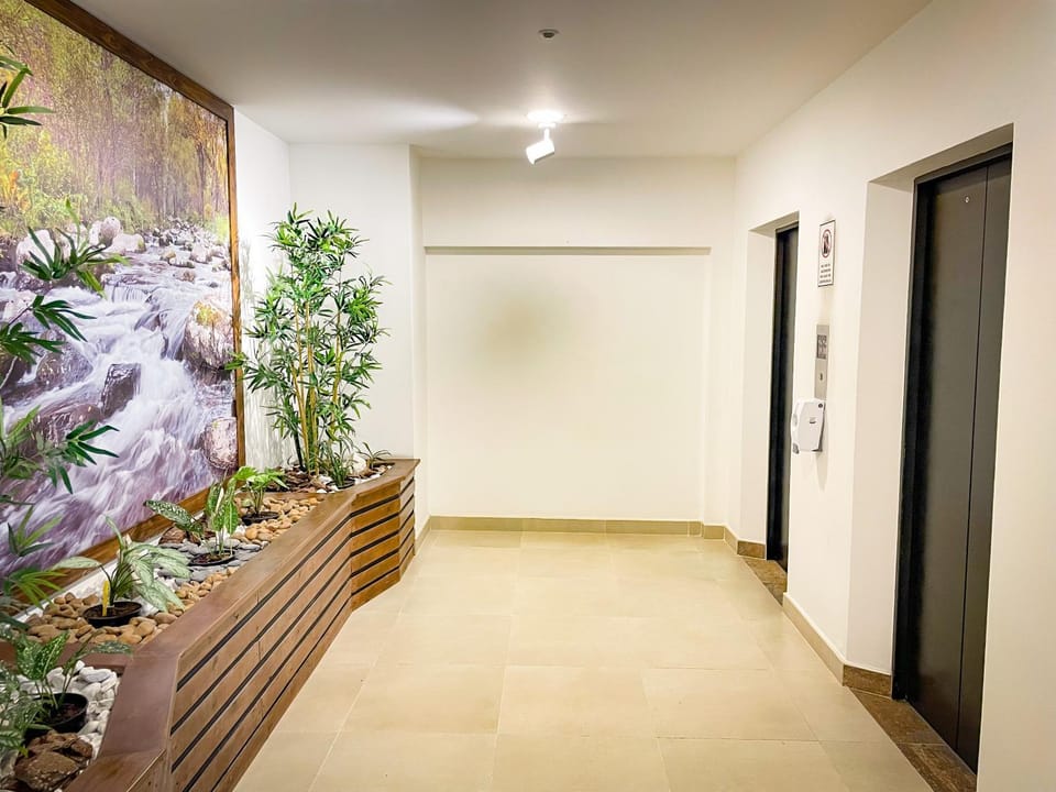 Jardines conjunto cerrado Apt de 2alcobas Laurles estadio Apartment in Medellin