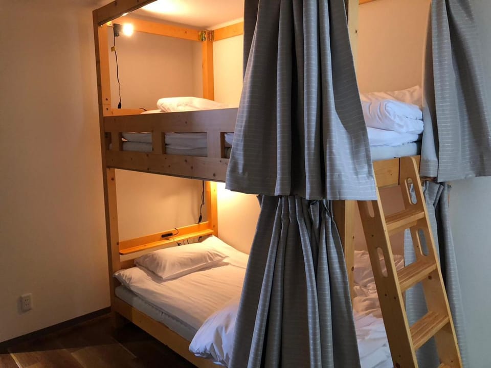 bunk bed