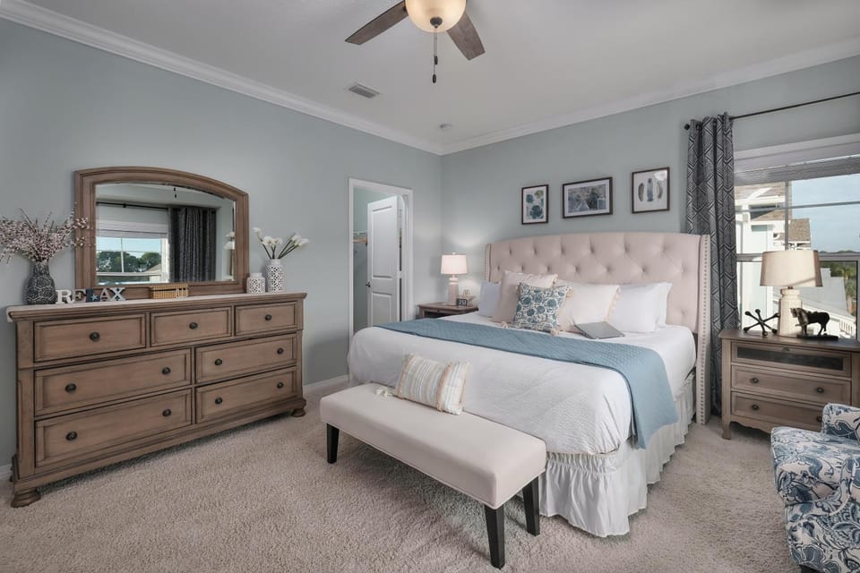 Bed, Bedroom, fireplace