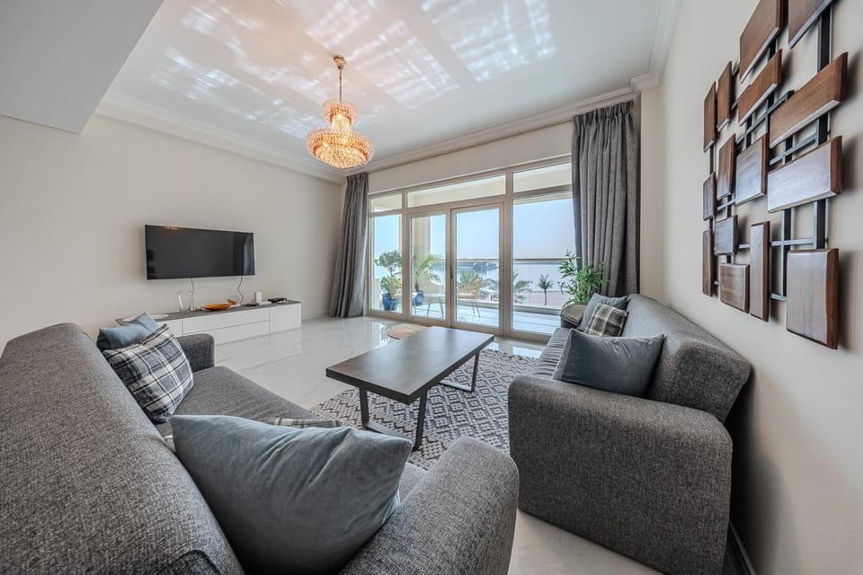 Apartment with Sea View on the Palm Apartment in Dubai