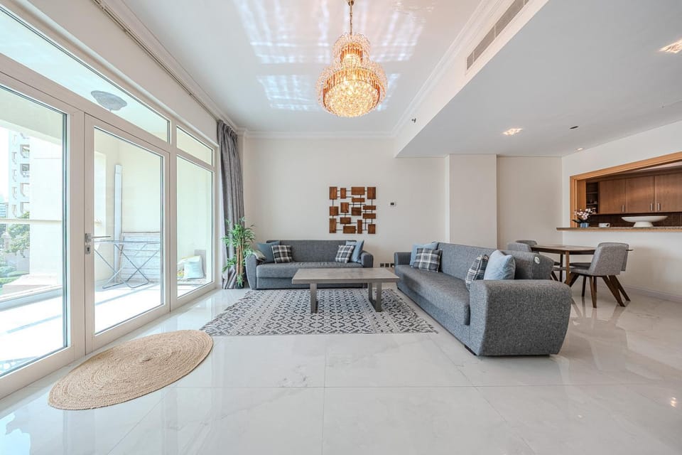 Apartment with Sea View on the Palm Apartment in Dubai
