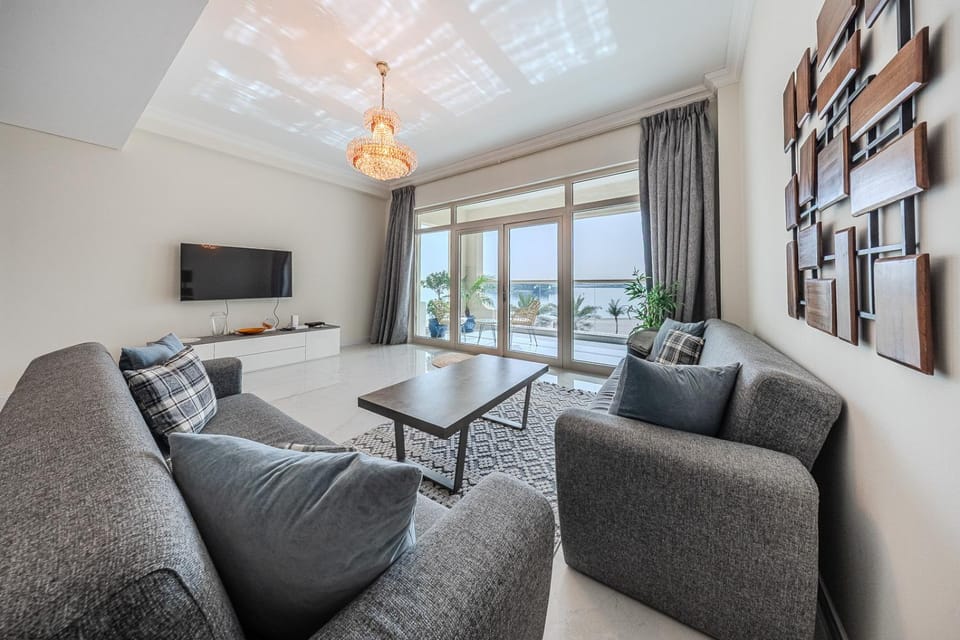 Apartment with Sea View on the Palm Apartment in Dubai