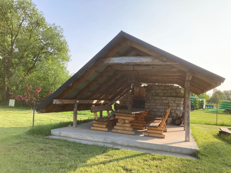 Pod Gwiazdami Luxury tent in Lviv Oblast