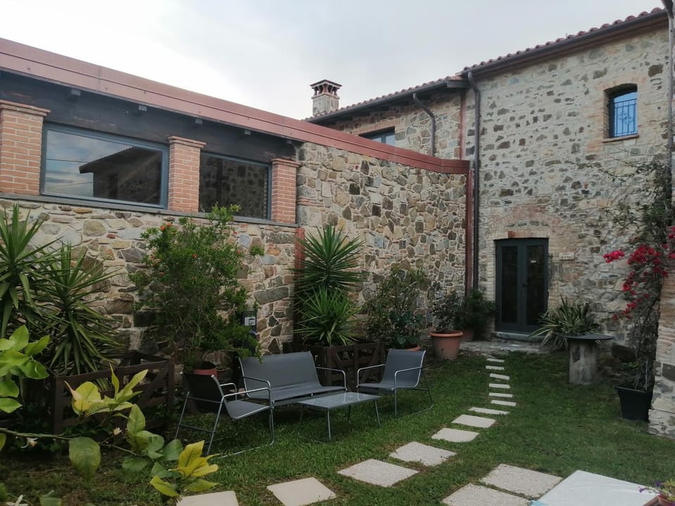 Property building, Patio, Garden, Garden, Garden view