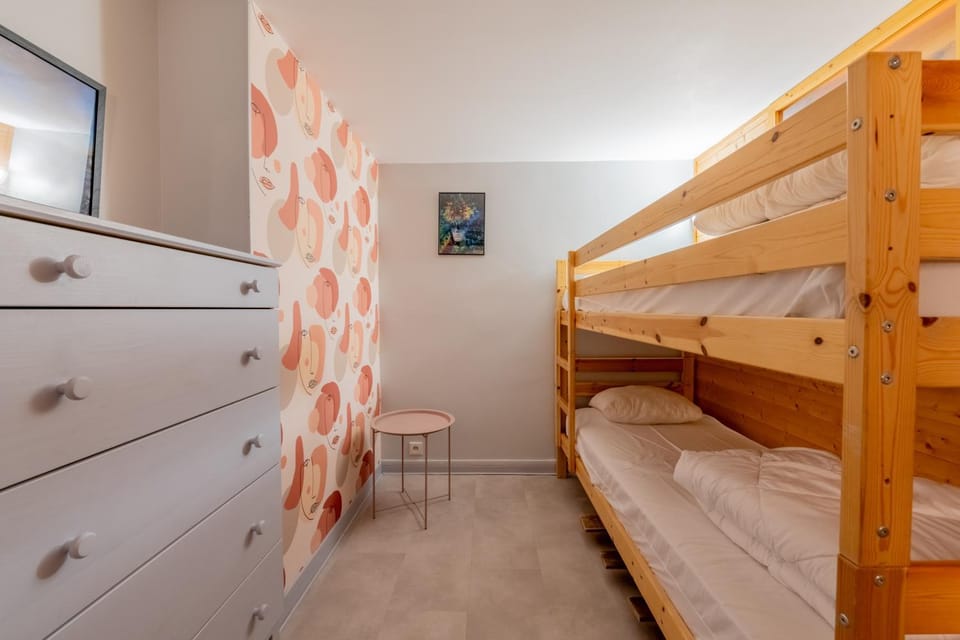 bunk bed