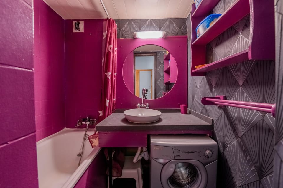 Bathroom, Bath