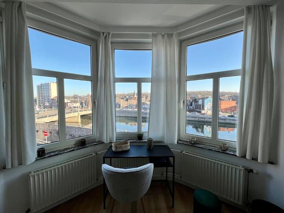 Bellevue - Grand appartement pour 5 sur les quais de la Meuse Apartment in Liège