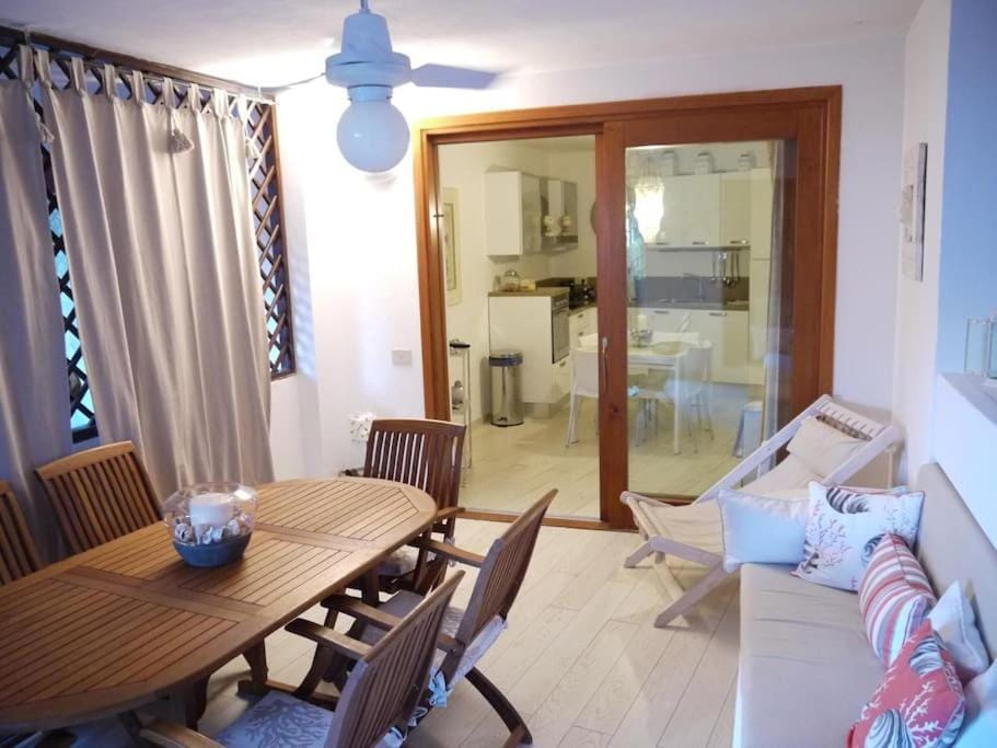 Balcony/Terrace, Dining area, fireplace