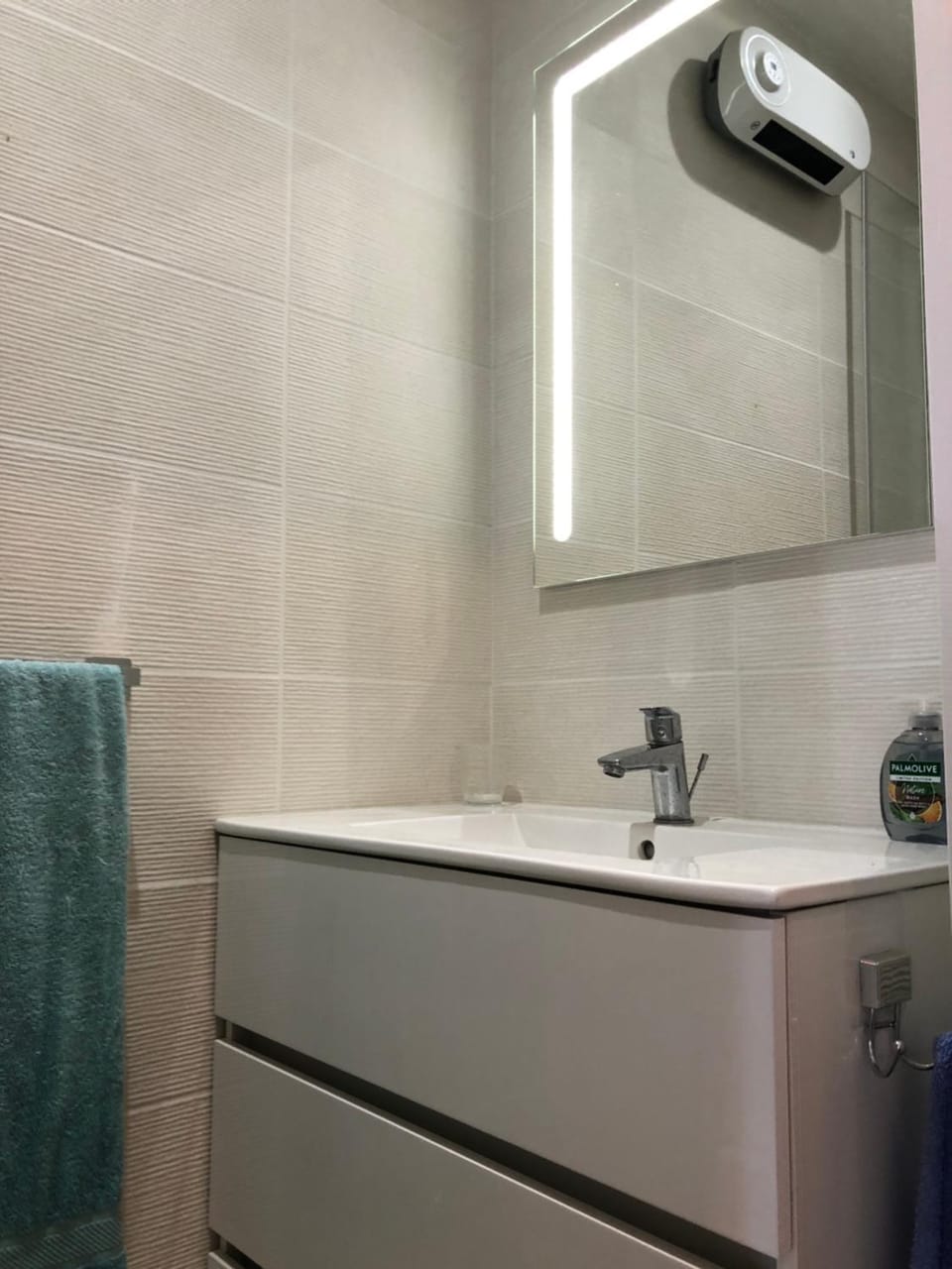 Shower, Bathroom, internet