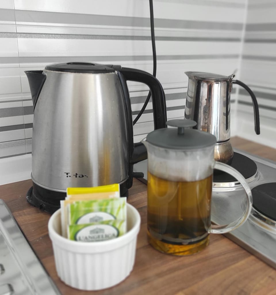 Coffee/tea facilities, Kitchen or kitchenette, Drinks