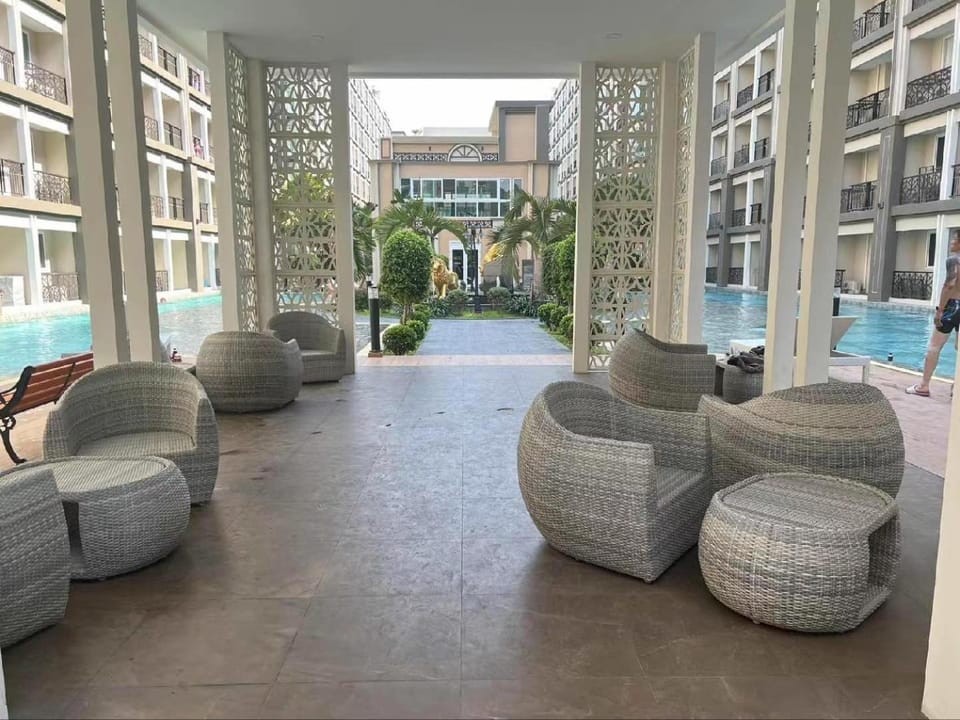 芭堤雅爱意满满酒店式公寓高档水系全新中文可做饭 Apartment in Pattaya City