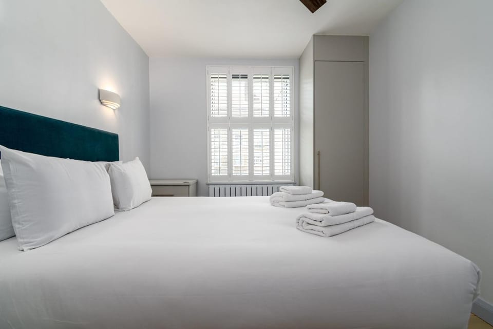 Bed, Photo of the whole room, Bedroom, heating, internet, towels, wardrobe
