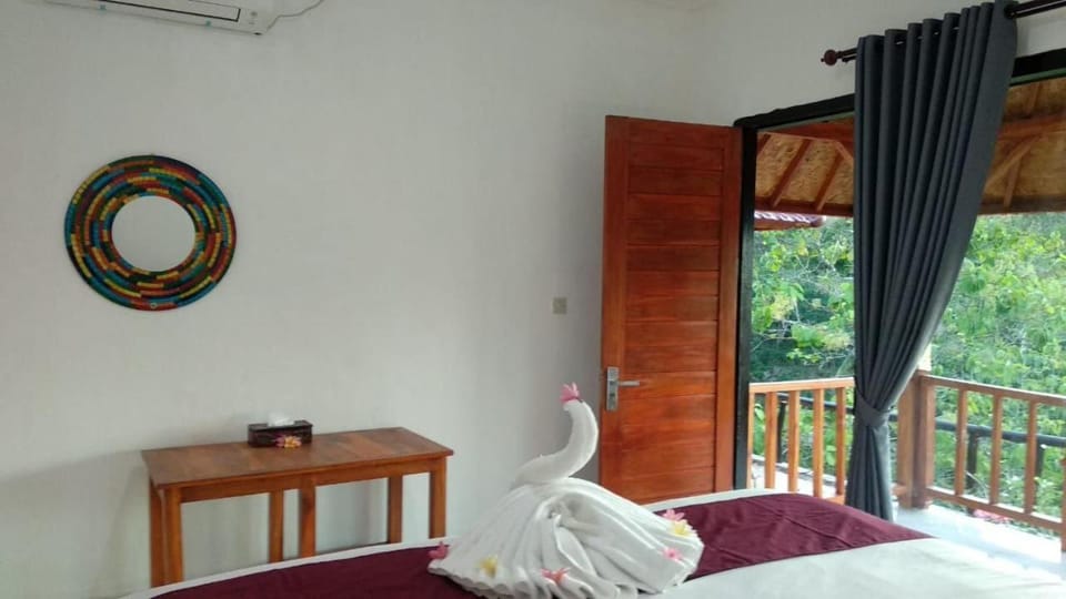 View (from property/room), Balcony/Terrace, Bedroom
