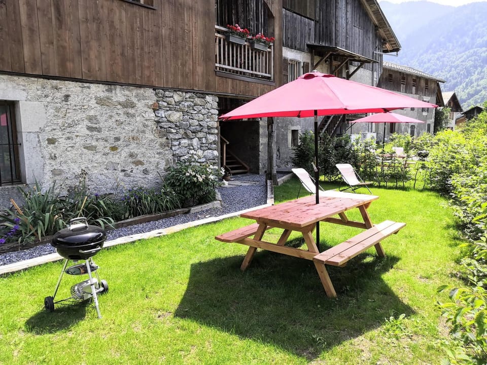 BBQ facilities, Garden, Garden view, sunbed