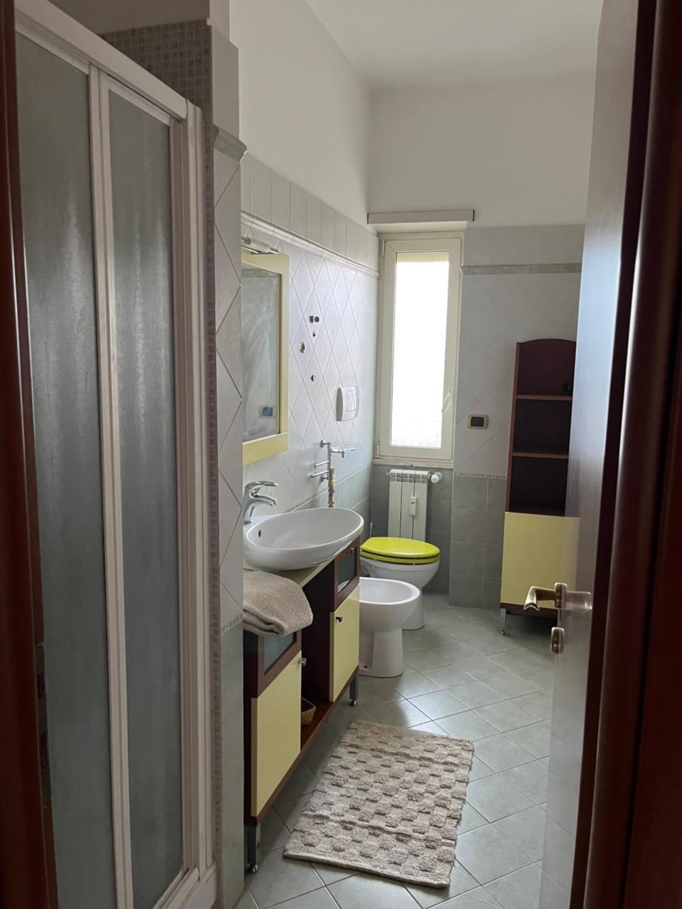 Shower, Toilet, bidet